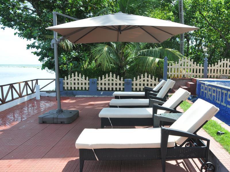 Paradise Heritage Resort Kumarakom Buitenkant foto